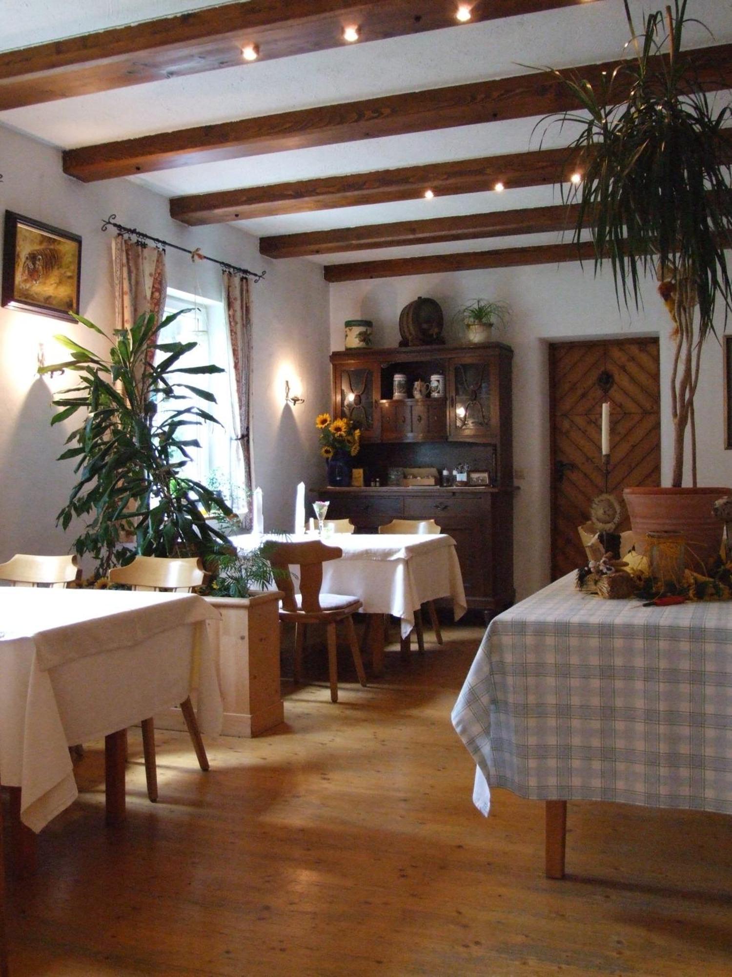 Gasthof Zum Hirsch Neukirch  Екстер'єр фото